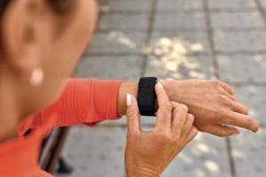 Garmin手環更新出包！CIRQA爆心率廣播失靈　官方急查原因