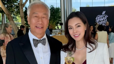 郭台銘安全下莊！曾馨瑩PO夫妻飛美國親密照　同框蘋果執行長庫克