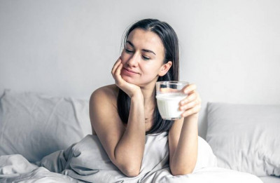 牛奶助眠別狂喝 專家曝超過這杯數反而幫倒忙