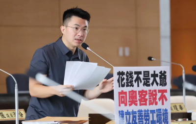 兒子不選了！63歲老爸被叫回來上場　台中政壇上演父繼子業情節