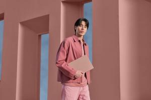 華碩 Zenbook 14 莫蘭迪新色開賣  14 吋僅 1.1 公斤重