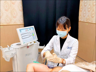 小學生腋下飄狐臭 醫師：評估有無性早熟