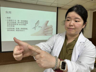 天熱狂嗑冷飲冰品小心「假熱真寒」  中醫籲掌握合適喫冰時機