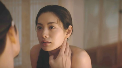 Nana《挑情醜聞》大膽露點！演禁慾寡婦五官太美　慘被狂酸好出戲