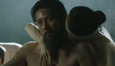 不只《挑情醜聞》露屁股！池昌旭這部尺度也超大　宮女脫光幫療傷