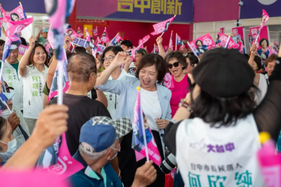 炒麵餐盒風波延燒！何欣純親子活動全停　江和樹憂表演團體沒飯喫