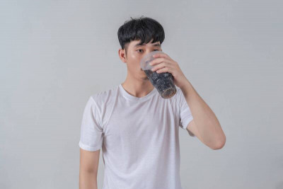 40歲男血糖飆400險失明 身體毫無症狀！