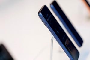 舊iPhone想賣好價要快！通路：回收高點已過、行情恐續跌