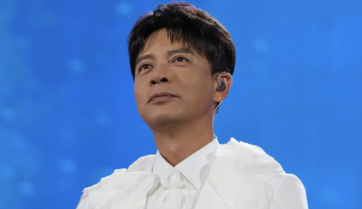 李克勤開唱遲到2hrs！觀眾被抓來救場　對3萬人連唱20首直接封神