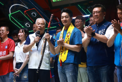 不滿收「多節甘蔗」棄置廟旁？王定宇開轟超失禮　蔣萬安還原始末