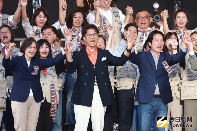 洋流12萬人擠爆北平東！小英總統驚喜現身　全場high翻