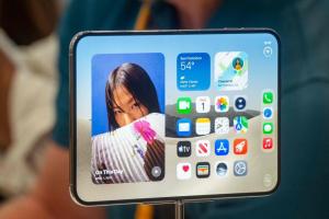 蘋果摺疊被酸爆！安卓品牌執行長嗆：買iPhone Duo浪費錢