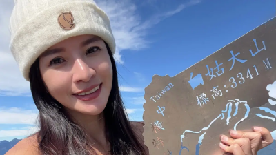 遭酸民轟「不想看高山配奶圖」　登山正妹鍾鮮菇怒回：我哪裡露了