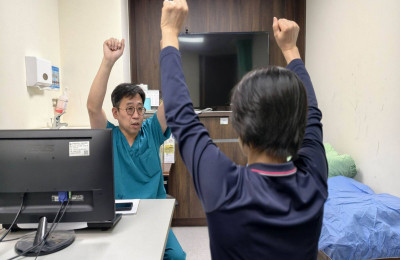 打電腦、滑手機肩頸爆痛 30歲上班族靠「超音波導引神經止痛」救援