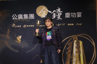 唐從聖首奪金鐘哭了！典禮當天86歲媽突叫不醒　全家急叩找他