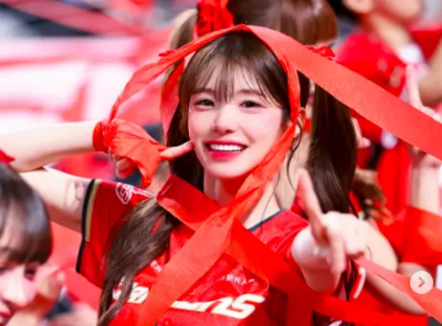 李多慧應援8年首拋彩帶哭了　見味全龍封王感性喊：幫我實現夢想
