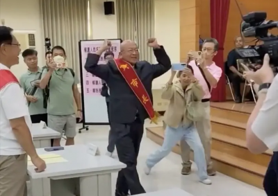 抽籤奇景！假牙噴飛、倡「一夫二妻」他當面嗆張啓楷滾出嘉義