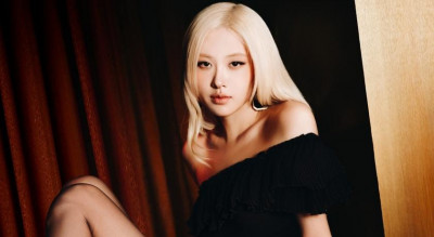 BLACKPINK Ros&eacute;性感辣照外流！黑絲襪配短裙超撩「全新代言」還有台灣版
